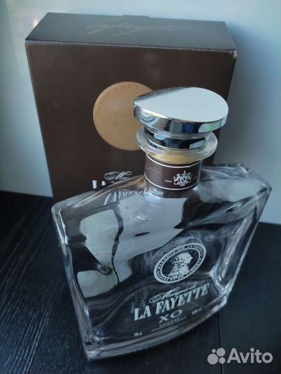 Бутылка от коньяка Маркиз де Ла Фает