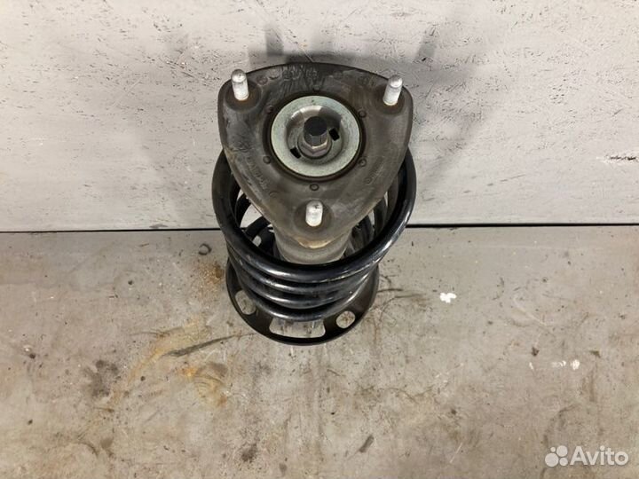 Амортизатор передний левый Mazda Mazda3 BM