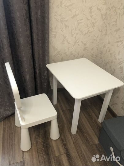 Детский стол