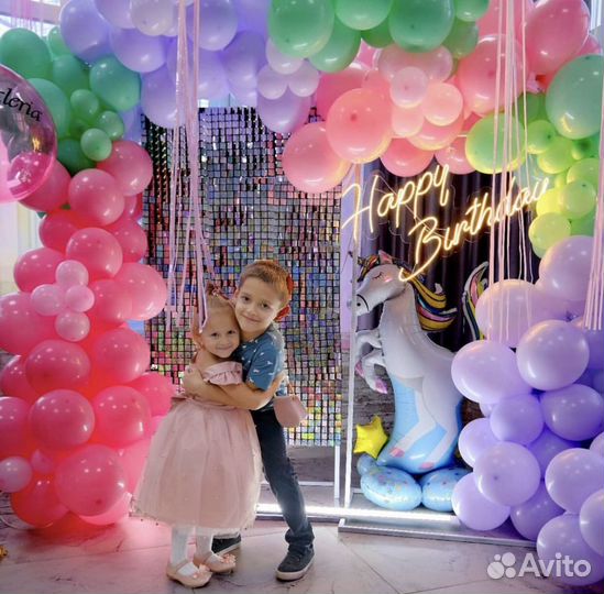 Фотозоны из пайеток и неоновые вывески