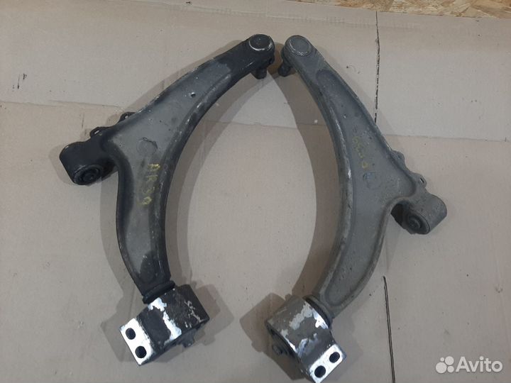 Передние рычаги Opel Astra J