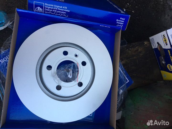 Тормозные диски (передние) на ауди А4 б7