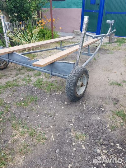Лодочный прицеп
