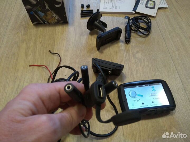 Мотонавигатор Garmin Zumo 590 LM