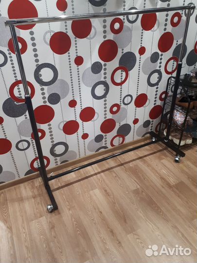 Стойки вешало для одежды