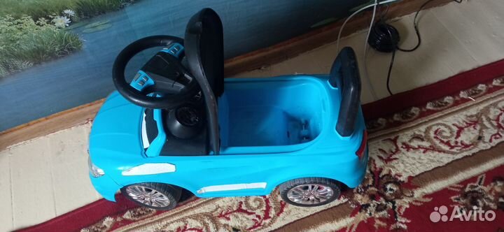 Машинка каталка толокар