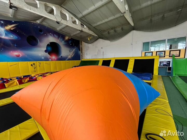 Водный надувной аттракцион «Блоб»