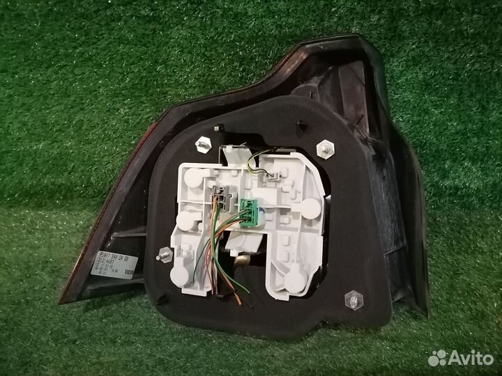 Фонарь (стоп сигнал) правый 31214607 Volvo S40 MS