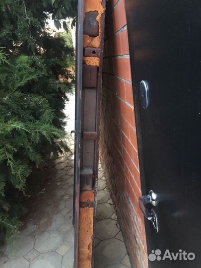 Металлическая дверь бу