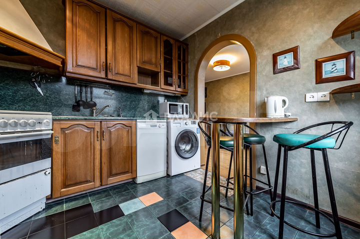 3-к. квартира, 68 м², 8/10 эт.