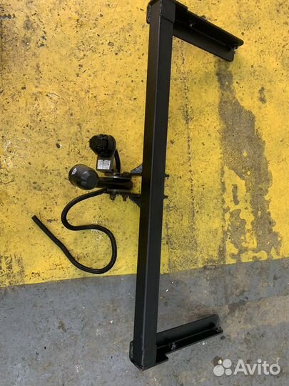 Фаркоп на Polo Rapid