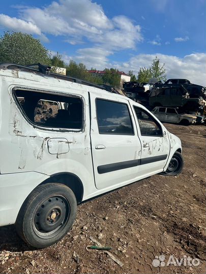 Renault logan в разборе