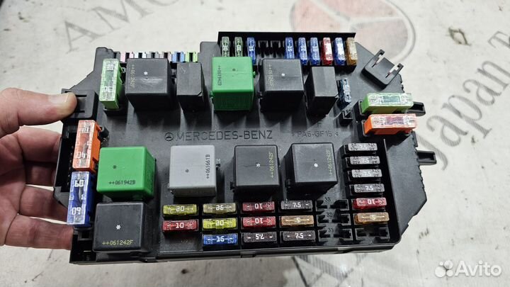 Блок предохранителей SAM Mercedes S-Class W221