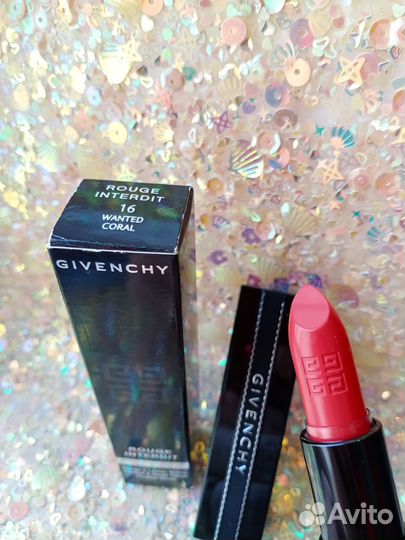 Помада Givenchy interdit 16