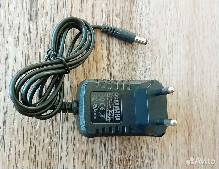 Блок питания для пианино Yamaha P-90 (PA-3С)