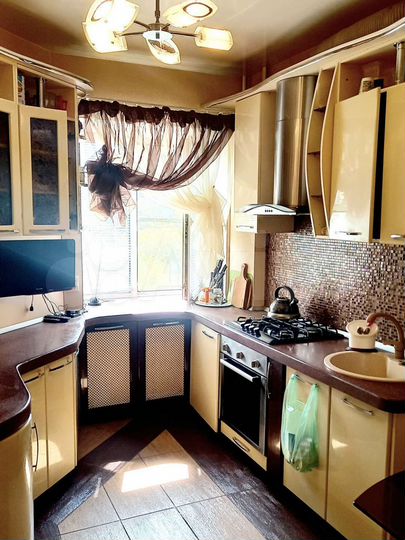3-к. квартира, 75,5 м², 2/5 эт.