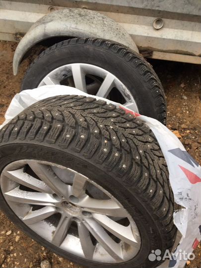 Nokian Tyres Hakkapeliitta 9 245/45 R18