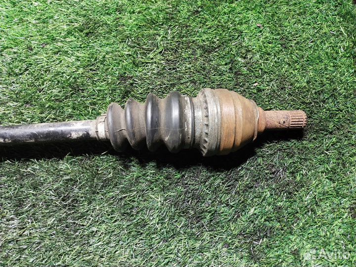 Полуось передняя правая Opel Astra H