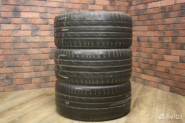 Bridgestone Potenza S001 255/35 R19