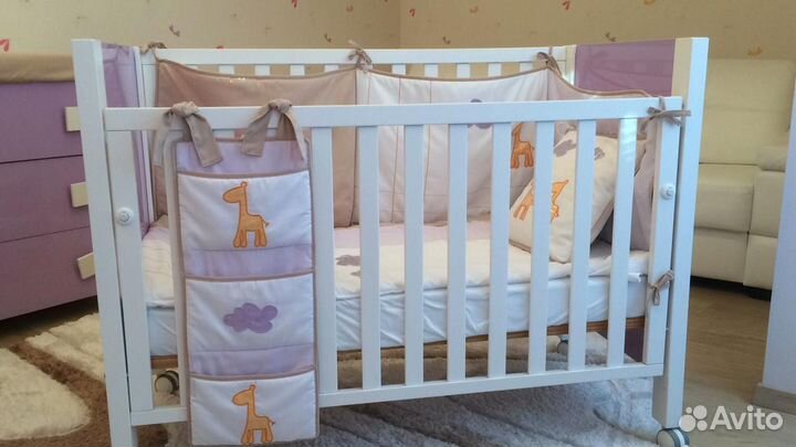 Комплект детской мебели- кроватка, шкаф, комод, пе