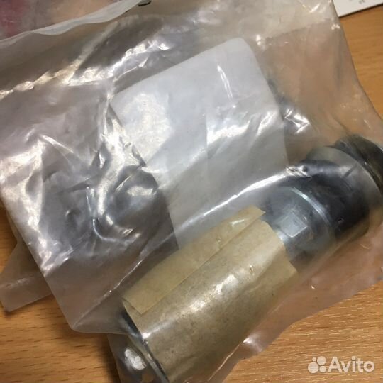 Тяга стабилизатора toyota yaris 99-05 пер.подв. ле