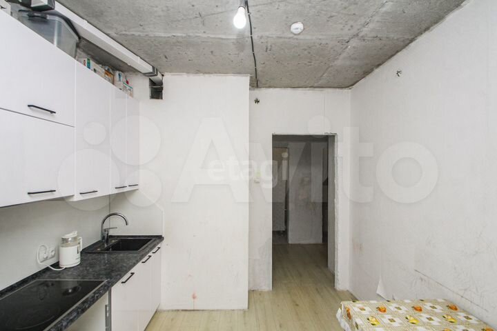2-к. квартира, 58 м², 8/17 эт.