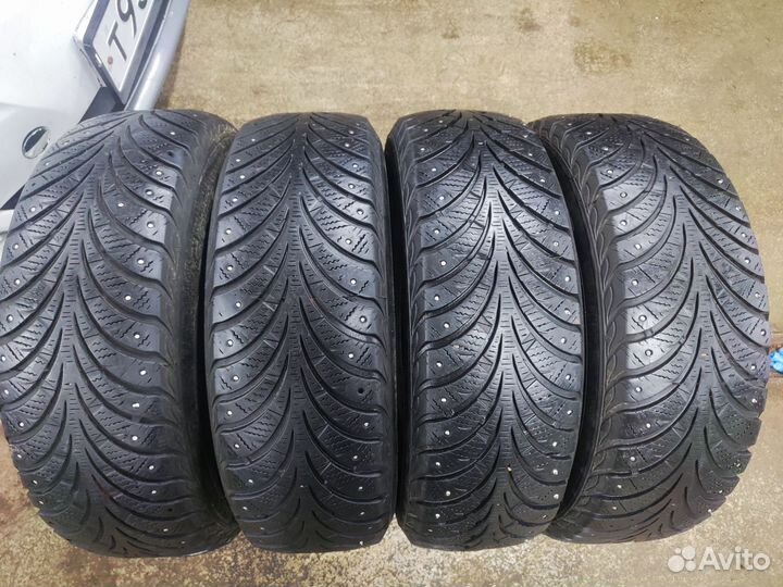 Sava Eskimo Stud 185/65 R15 88T