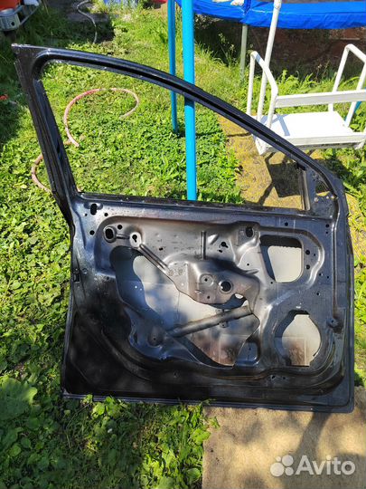 Передняя левая дверь на Шевроле Круз