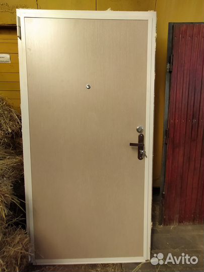 Двери б/у