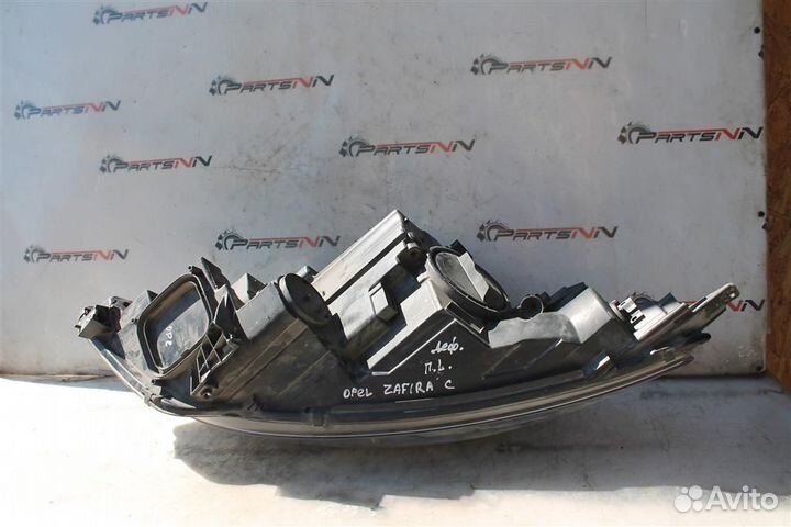 Фара левая Опель Зафира С