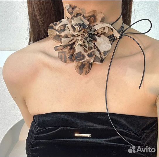 Цветок на шею чокер колье повязка