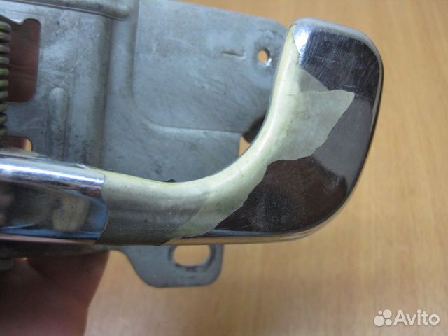 Ручка двери передней внутренняя левая Mitsubishi P