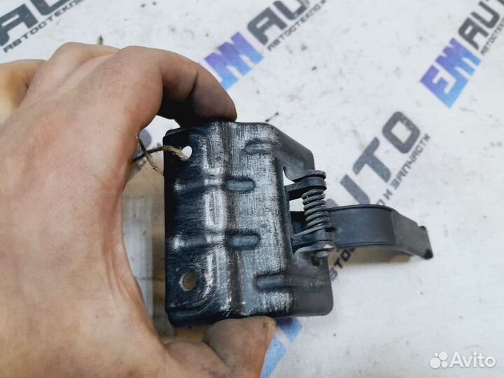 Ручка открывания капота Рено Меган 2