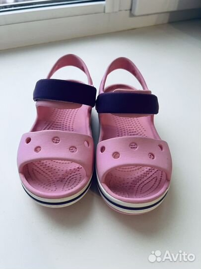 Сандалии для девочки Crocs c 10