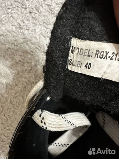 Коньки хоккейные