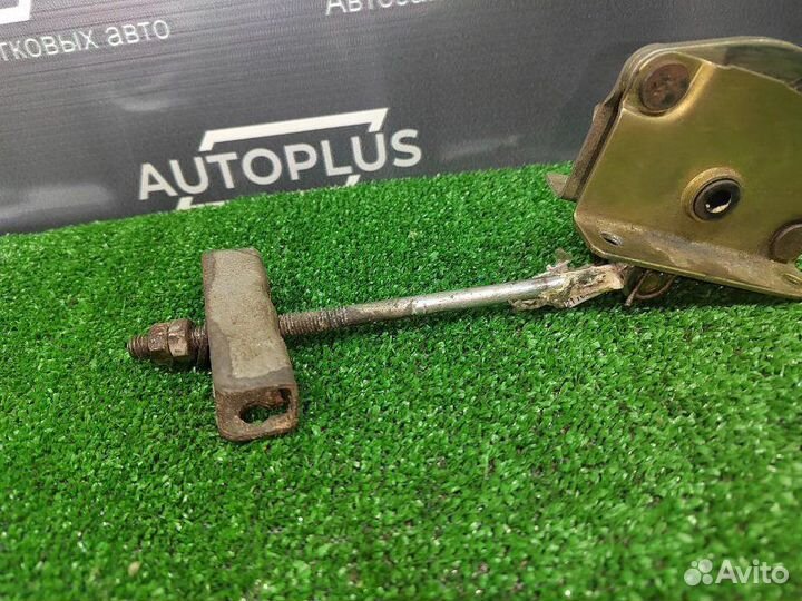 Рычаг стояночного тормоза Ваз Priora седан 1.6 16V