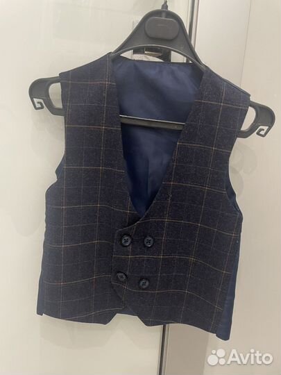 Костюм тройка для мальчика 104-110