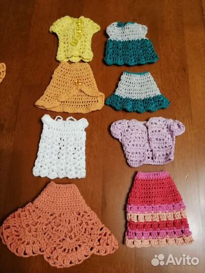 Вязанные вещи на куклу барби