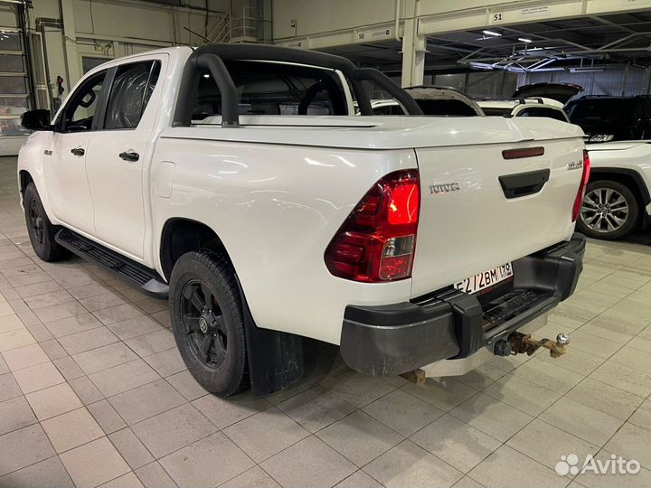 Toyota Hilux 2.8 AT, 2019, 235 946 км