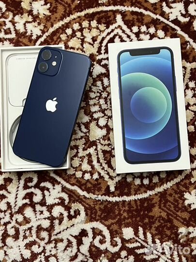 Телефон iPhone 12 mini