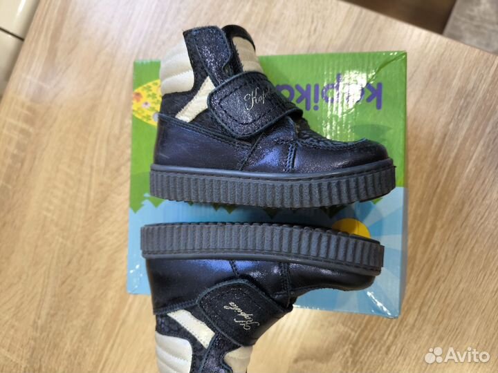 Ботинки демисезонные для девочки Kapica