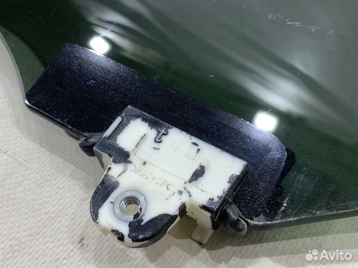 Стекло задней двери Nissan Murano Z52