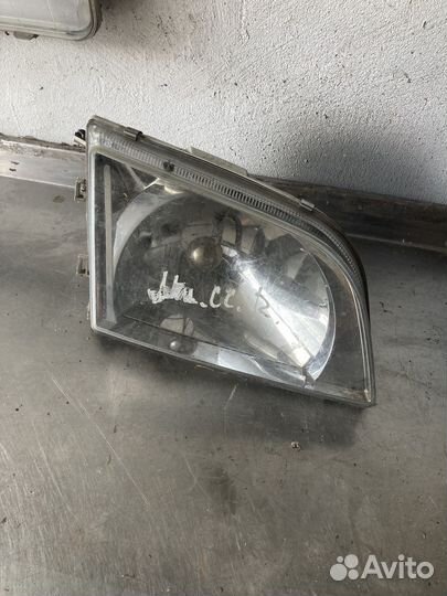 Фара правая mitsubishi спейс стар