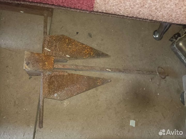 Якорь для лодки