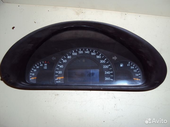 Щиток приборов Мерседес Ц 203 C W203 дизель к/мч
