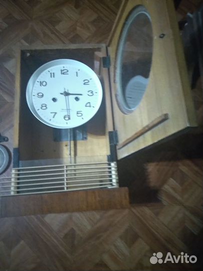 Часы настенные янтарь СССР