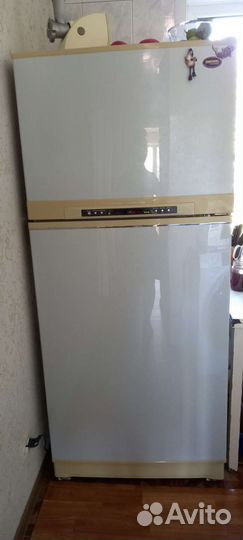 Холодильник daewoo- FR540N