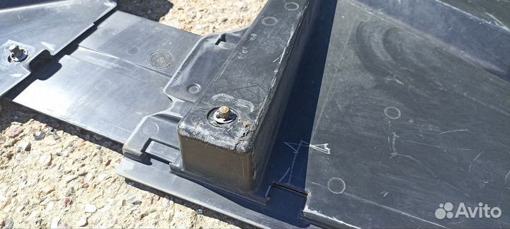 Защита двигателя MB A9435204822