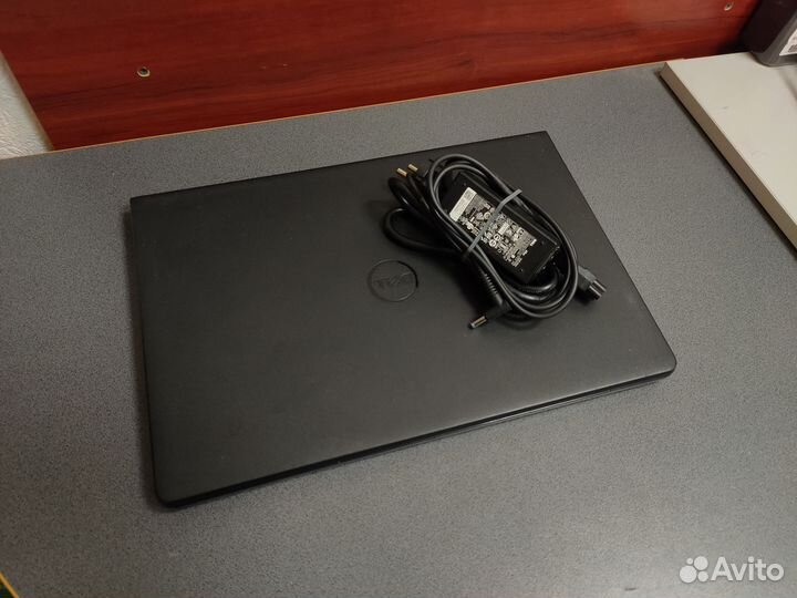 Ноутбук dell, 4 ядра, 4гб озу, 120гб SSD
