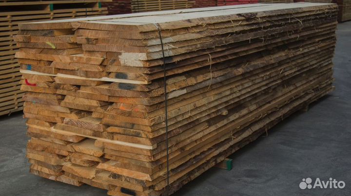 Доски сосны, прочные материалы для строительства